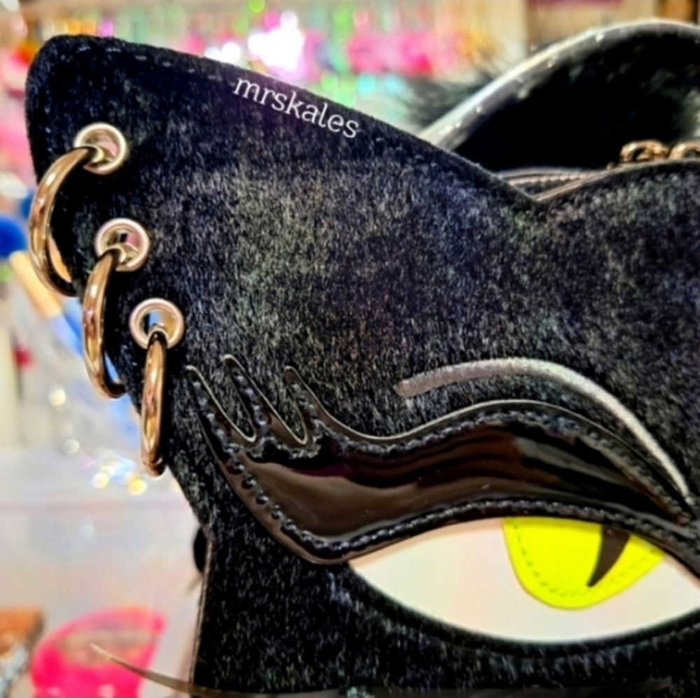 Black Cat Crossbody Bag - Picture 3 of 9
